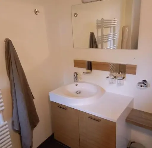 Le Temps Retrouve Konukevi *